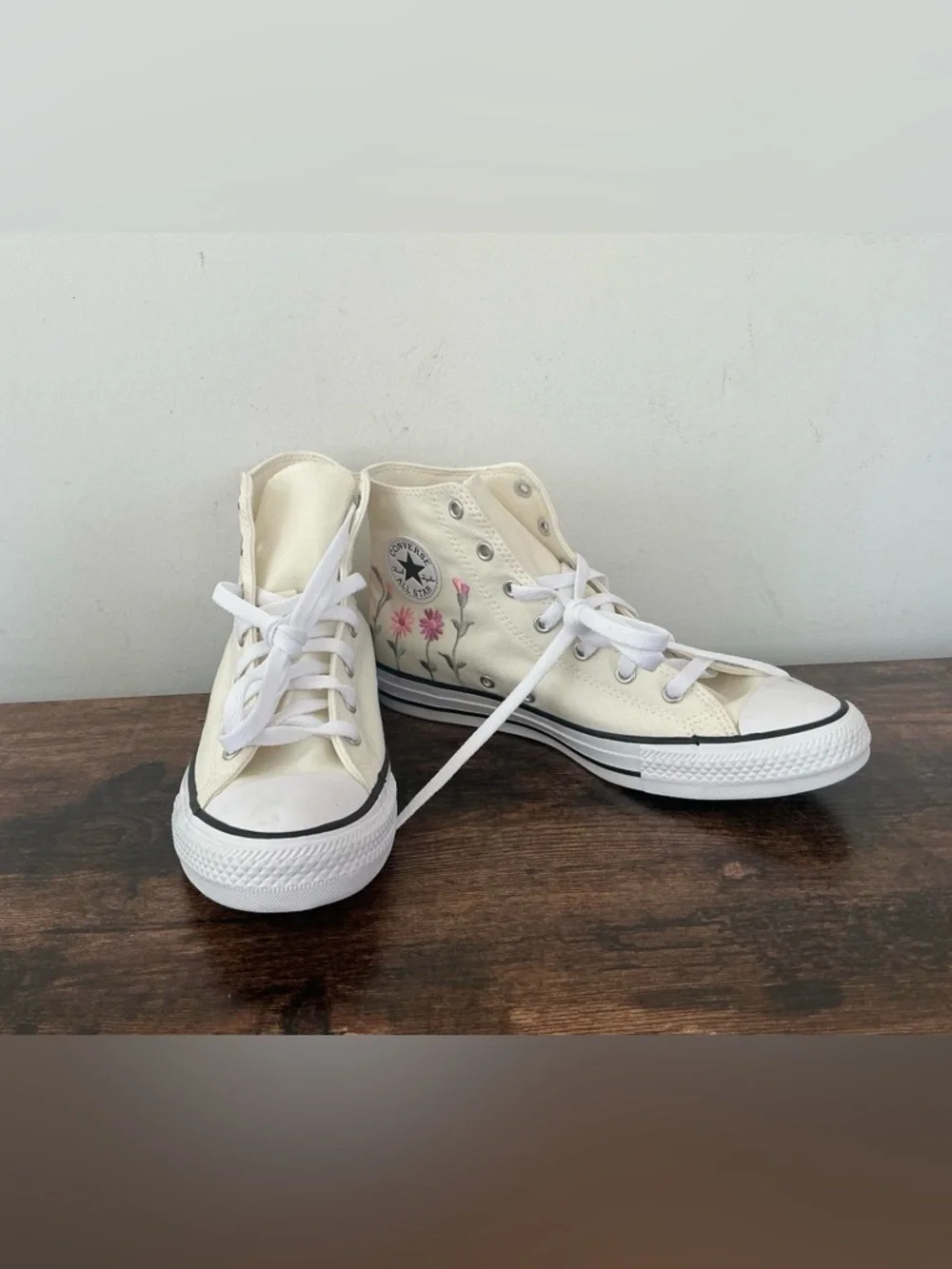 CONVERSE CHUCK TAYLOR ALL STAR A11774C IN WHITE PINK FLOWER